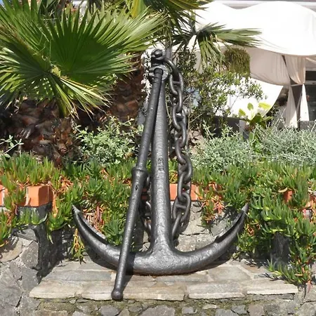 Torre Otel Celle Ligure